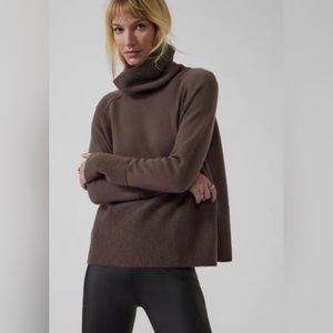 Athleta Aspen Sweater Brown NWOT. Size S